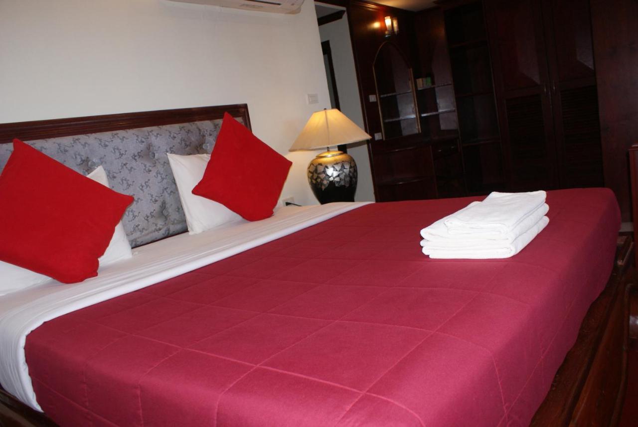 Prince Edouard Apartments & Resort Sha Extra Plus Patong Eksteriør bilde