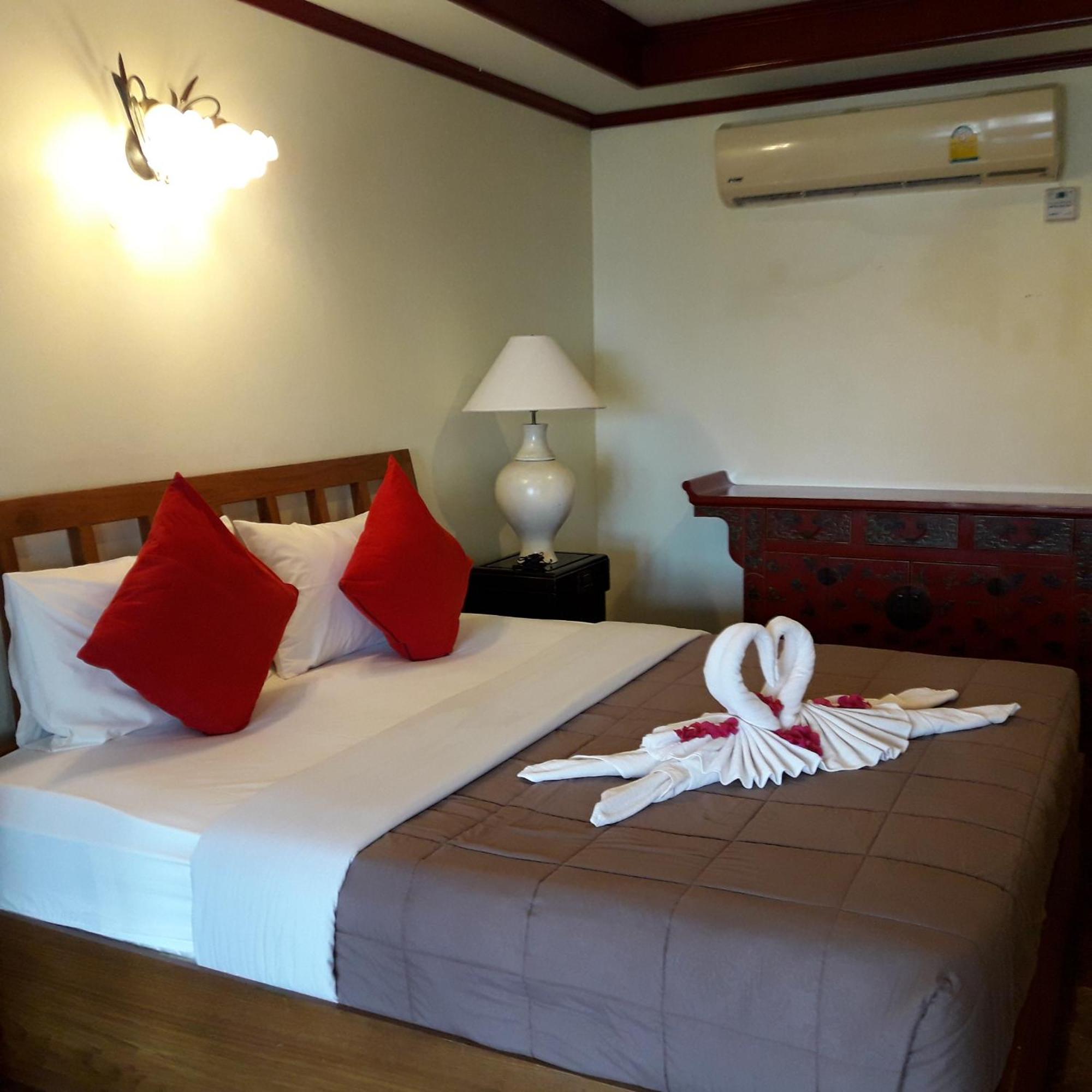 Prince Edouard Apartments & Resort Sha Extra Plus Patong Eksteriør bilde