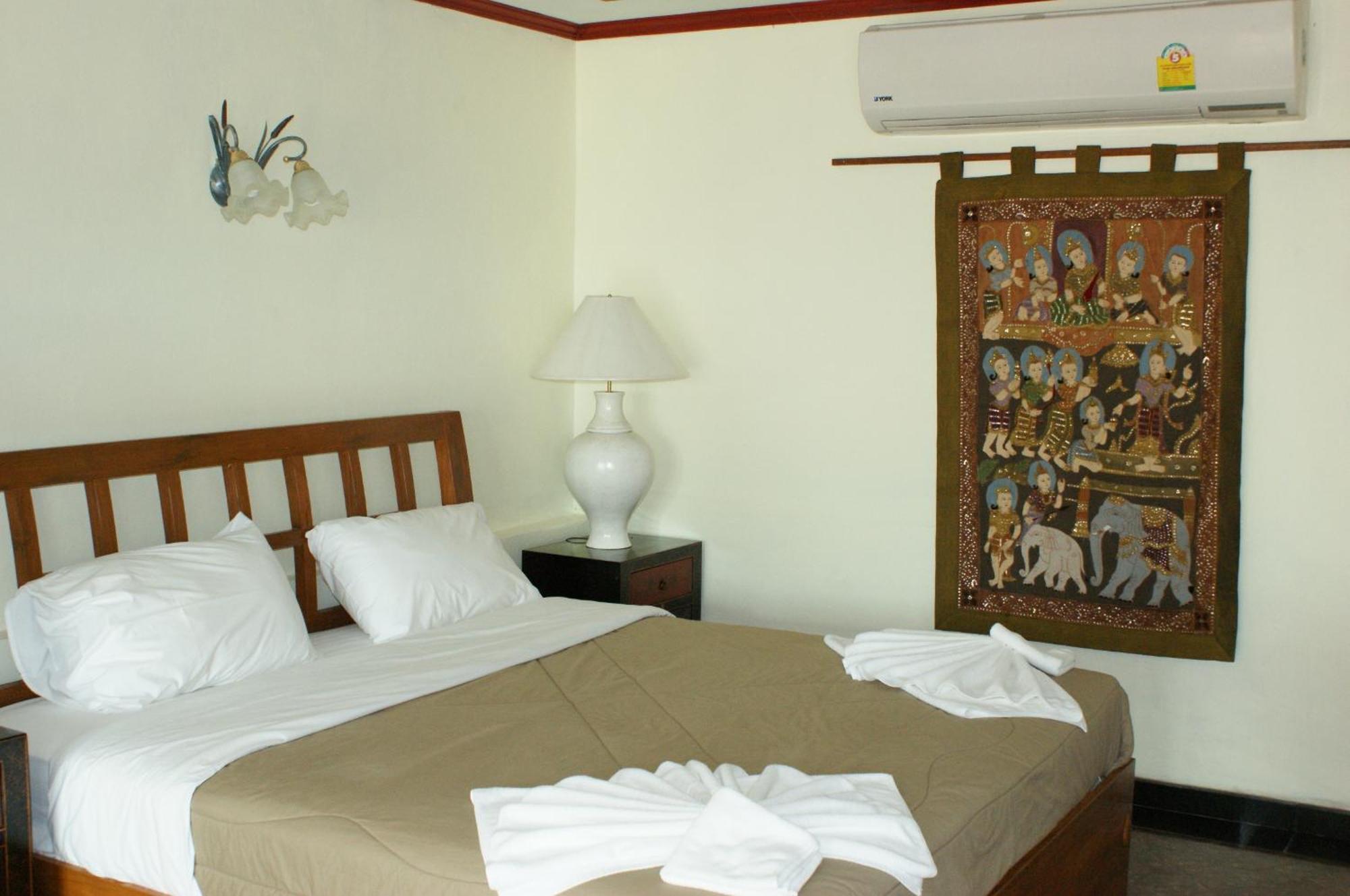 Prince Edouard Apartments & Resort Sha Extra Plus Patong Rom bilde