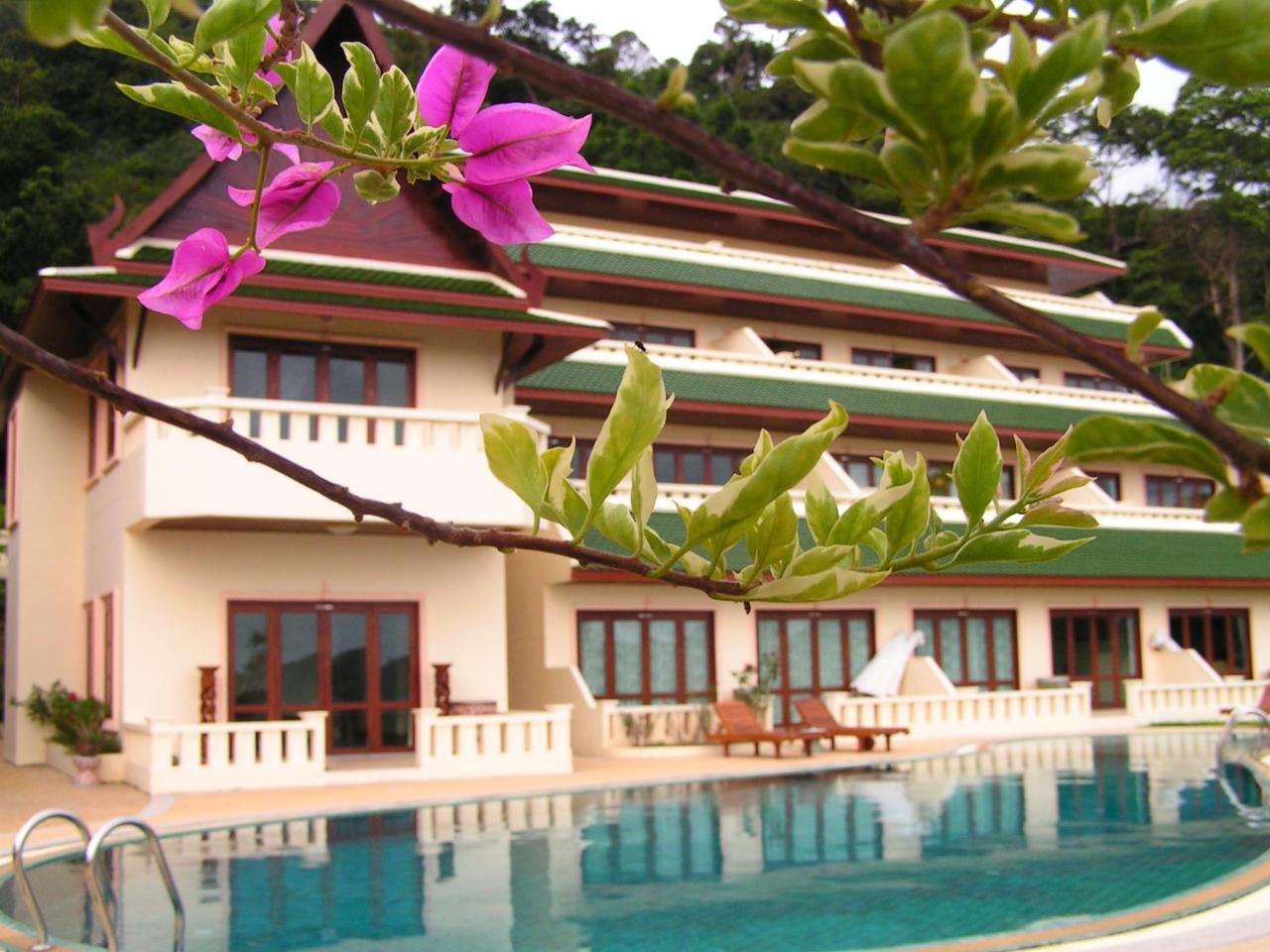 Prince Edouard Apartments & Resort Sha Extra Plus Patong Eksteriør bilde